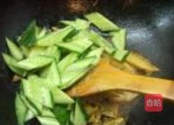 春笋黄瓜炒肉的做法图解7