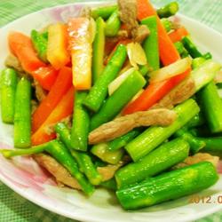 芦笋炒肉丝的做法[图]