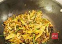腊肉豆干炒藠头的做法图解11