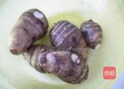 糖炒芋头的做法图解1
