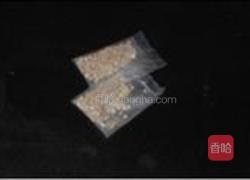 酸菜胡椒炒肥肠的做法图解5