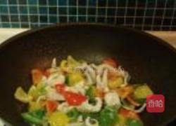 彩椒墨鱼卷的做法图解9