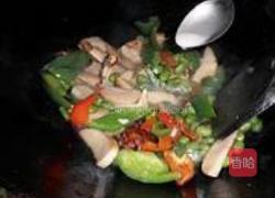 辣椒毛豆炒双菇的做法图解8