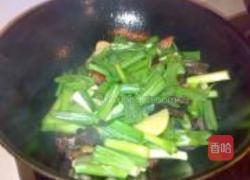 青蒜土豆炒腊肉的做法图解8