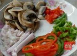 口蘑彩椒鸡腿披萨的做法图解9