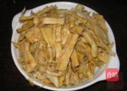 笋干焖鸭的做法图解2