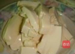 彩椒炒嫩豆腐的做法图解1