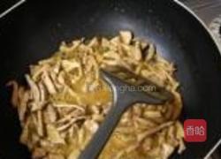 三丝炒猪肝的做法图解3