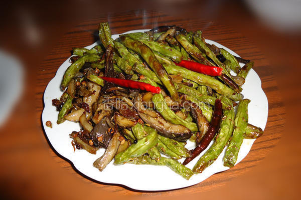 干煸架豆鲜蘑
