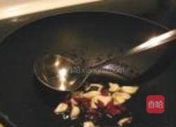 干锅手撕包菜的做法图解2