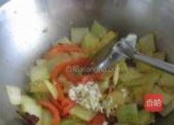 西红柿炒冬瓜的做法图解7
