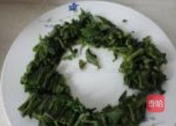 香椿皮蛋拌豆腐的做法图解1