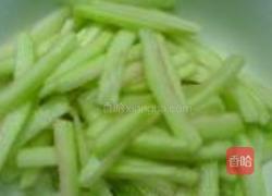 凉拌西瓜皮的做法图解5