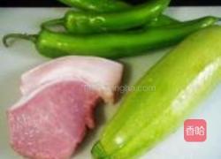 辣烧西葫芦肉片的做法图解1