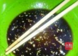 老醋辣根茼蒿的做法图解2