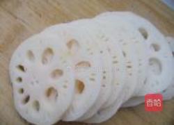 胭脂藕的做法图解1