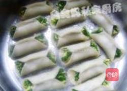 韭菜锅贴的做法图解7