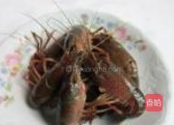 油爆大龙虾的做法图解1