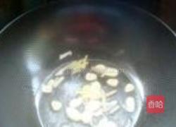 黄豆芽炖粉条的做法图解2