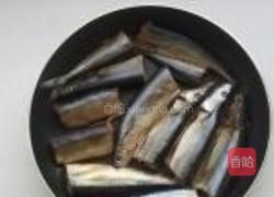 脆萝卜秋刀鱼的做法图解2