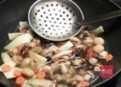 三菇烩双笋的做法图解2