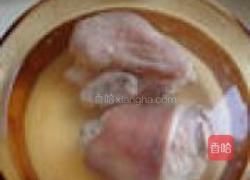 花雕冰糖黑毛猪肘的做法图解2