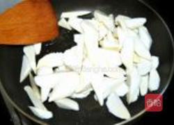 茭白炒毛豆籽的做法图解9