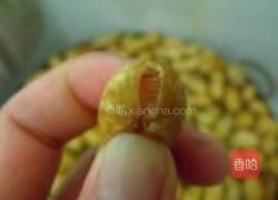 九味盐水花生的做法图解3