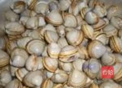 水煮蚬子的做法图解1