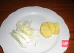 水煮蚬子的做法图解2