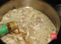 西兰花炒蛏子肉的做法图解5