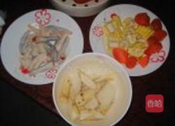 红烧鸡脚煲的做法图解1