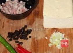 香辣煎豆腐的做法图解1