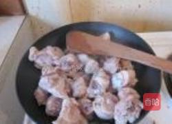 茶树菇焖鸡的做法图解4