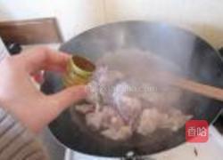 茶树菇焖鸡的做法图解7