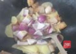 土豆洋葱炒腊肉的做法图解8