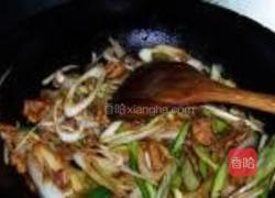 大葱爆肉的做法图解6
