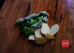 莲子薏米煲鸭汤的做法图解4