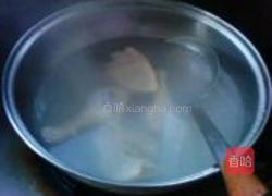 莲子薏米煲鸭汤的做法图解5