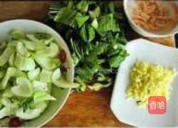 姜米炒青菜的做法图解1