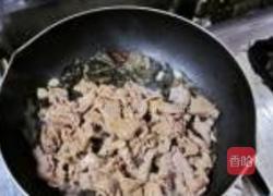 酸菜炒牛肉的做法图解11