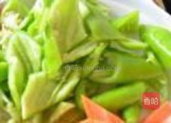 酱爆尖椒大肠的做法图解1