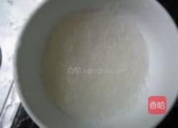 冰糖红枣炖燕窝的做法图解1