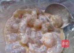 虾仁茭白炒毛豆的做法图解5
