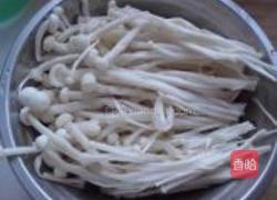 金针菇猪肚汤的做法图解3