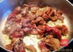 自发绿豆芽炒荷豆牛肉的做法图解1