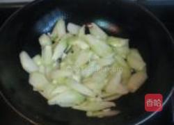 黄瓜豆瓣蛤蜊汤的做法图解2