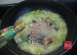 黄瓜豆瓣蛤蜊汤的做法图解6
