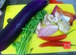 肉末蒸茄子的做法图解1