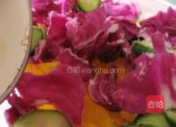 五彩蔬菜色拉的做法图解5